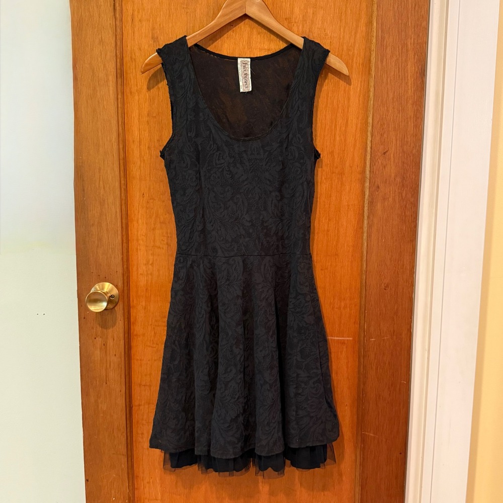 Free People vintage dress Medium black lace skater fit & flare sleeveless tank
